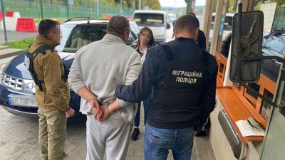 На Львівщині викрили ще один канал переправлення чоловіків призовного віку за кордон На Львівщині викрили ще один канал переправлення чоловіків призовного віку за кордон