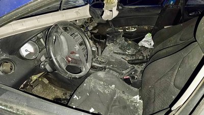Пошкоджена автівка у Малокатеринівці Запорізької області