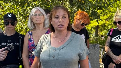 Три роки не можуть облаштувати могили. У Кривому Розі стався конфлікт навколо сектору почесних військових поховань Три роки не можуть облаштувати могили. У Кривому Розі стався конфлікт навколо сектору почесних військових поховань