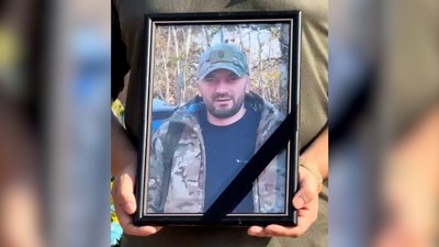 Прощання з військовим Григорієм Гнатюком
