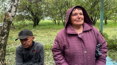 "Ось тут жила моя свекруха, тепер під завалами": жителі Костянтинівки — про авіаудар по 9-поверхівці "Ось тут жила моя свекруха, тепер під завалами": жителі Костянтинівки — про авіаудар по 9-поверхівці