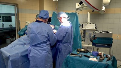 Тридцять операцій в день: тернопільський ортопед лікує бійців Тридцять операцій в день: тернопільський ортопед лікує бійців