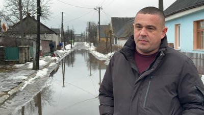 "Дві машини тут вчора потонуло": на Волині розпочалася повінь "Дві машини тут вчора потонуло": на Волині розпочалася повінь
