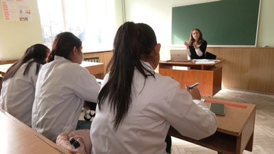 Лекції з української мови Лекції з української мови