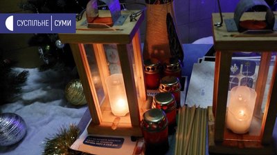 Пластуни у Сумах поділилися Вифлеємським вогнем миру Пластуни у Сумах поділилися Вифлеємським вогнем миру