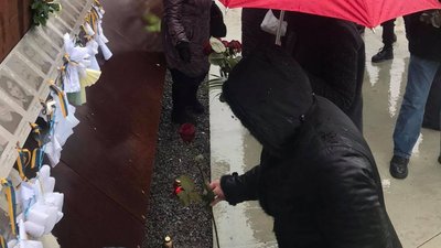 "Жива пам'ять": у Львові вшанували Героїв Небесної Сотні "Жива пам'ять": у Львові вшанували Героїв Небесної Сотні
