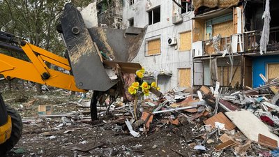 У Запоріжжі ліквідовують наслідки російського обстрілу 28 вересня