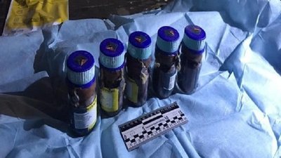 Закарпатець намагався вивезти до Європи 9 кілограмів ртуті