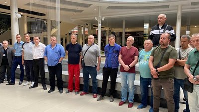 Поведінка під час тривоги: у Вінниці рятувальники провели навчання для відвідувачів ТРЦ Поведінка під час тривоги: у Вінниці рятувальники провели навчання для відвідувачів ТРЦ