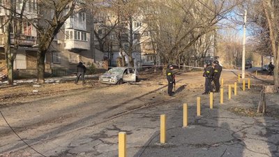 Російські війська знову обстріляли Херсон, загинули дві людини