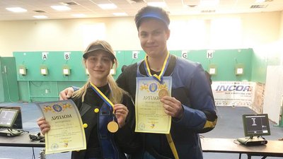Одеські спортсмени завоювали дві медалі на всеукраїнських змаганнях зі стрільби Одеські спортсмени завоювали дві медалі на всеукраїнських змаганнях зі стрільби