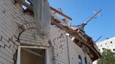 Настоятель храму у Запоріжжі про наслідки руйнувань. Фоторепортаж Настоятель храму у Запоріжжі про наслідки руйнувань. Фоторепортаж