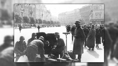 Німці на Хрещатику, 1941 рік Німці на Хрещатику, 1941 рік