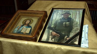 "Мали плани на майбутнє і не могли не захищати Батьківщину". У Сумах поховали Олександра Хілєвича та Сергія Якущенка
