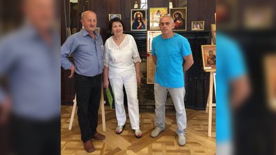 У Вишнівецькому замку представили колекцію ікон лікарки з Тернополя У Вишнівецькому замку представили колекцію ікон лікарки з Тернополя