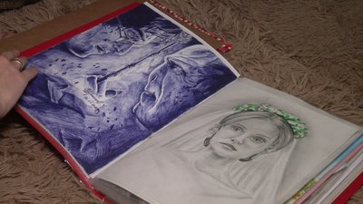 Приходять з хворобами, а йдуть з портретами: історія фельдшерки, що малює Приходять з хворобами, а йдуть з портретами: історія фельдшерки, що малює