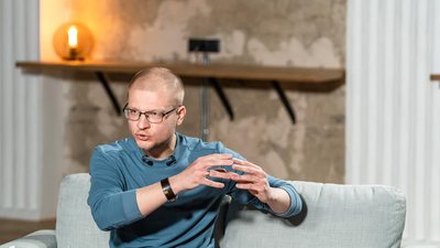 "Я змішаю твою кров з вугіллям. Зрозуміти український Схід". Інтерв'ю з Олександром Михедом "Я змішаю твою кров з вугіллям. Зрозуміти український Схід". Інтерв'ю з Олександром Михедом