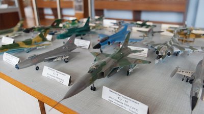 300 саморобних літаків у мініатюрі. Експозицію відкрили у музеї Повітряних сил Збройних сил України 300 саморобних літаків у мініатюрі. Експозицію відкрили у музеї Повітряних сил Збройних сил України