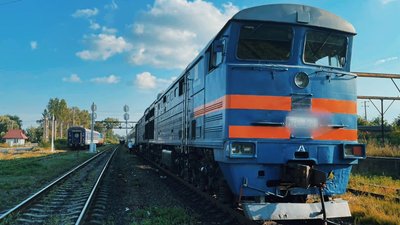 На Київщині двоє людей загинули під колесами потяга