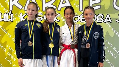 Спортсмени із Сумщини здобули медалі на турнірі "Lviv Open" з карате Спортсмени із Сумщини здобули медалі на турнірі "Lviv Open" з карате