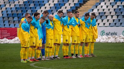 "Наше завдання — закріпитись в Першій лізі" — інтерв'ю з головним тренером "Буковини" Андрієм Мельничуком "Наше завдання — закріпитись в Першій лізі" — інтерв'ю з головним тренером "Буковини" Андрієм Мельничуком