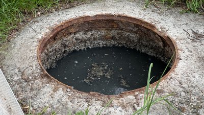 На Монастирській горі не можуть відкачати вигрібні ями