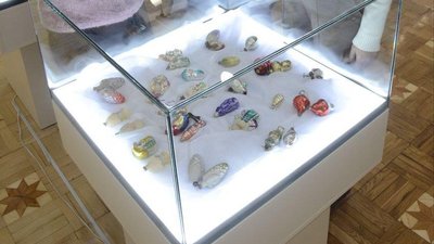 Ялинкові іграшки Ялинкові іграшки