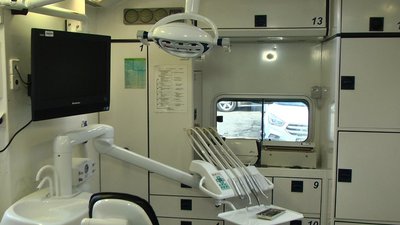 У Вінниці облаштували пересувний стоматологічний кабінет для військових У Вінниці облаштували пересувний стоматологічний кабінет для військових