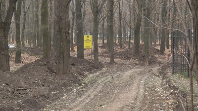 У Миколаєві почали облаштування скверу на вулиці Космонавтів У Миколаєві почали облаштування скверу на вулиці Космонавтів