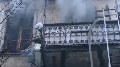 Пожежа у пам'ятці архітектури: одна людина померла, трьох евакуювали Пожежа у пам'ятці архітектури: одна людина померла, трьох евакуювали
