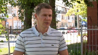 Три місяці живе в гаражі: історія жительки Чернігова, чий будинок зруйнували росіяни Три місяці живе в гаражі: історія жительки Чернігова, чий будинок зруйнували росіяни