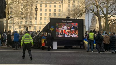 У Берліні на Лондоні на протест проти війни в Україні вийшли понад 30 тисяч людей У Берліні на Лондоні на протест проти війни в Україні вийшли понад 30 тисяч людей