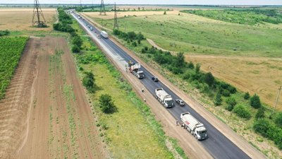 У Запорізькій області завершують ремонт траси курортного напрямку Н-30