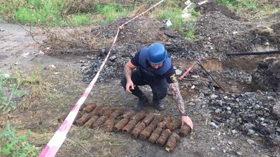 У Миколаєві піротехніки ДСНС знешкодили артснаряди часів минулих війн У Миколаєві піротехніки ДСНС знешкодили артснаряди часів минулих війн