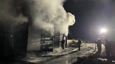 У Калуші на Івано-Франківщині згоріли вісім автомобілів та гараж У Калуші на Івано-Франківщині згоріли вісім автомобілів та гараж
