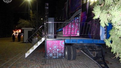 На Полтавщині двоє підлітків випали із атракціону на ходу