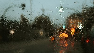 Рівень небезпеки – "жовтий": на Волині прогнозують грози та шквальний вітер