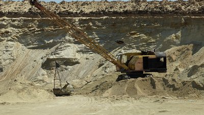 Пісок в обмін на сміття - таку господарську діяльність розгорнули на Миколаївщині Пісок в обмін на сміття - таку господарську діяльність розгорнули на Миколаївщині