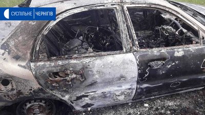 Аварія на Чернігівщині: Lanos злетів в кювет та згорів Аварія на Чернігівщині: Lanos злетів в кювет та згорів