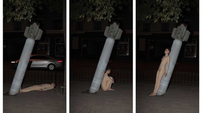 Нагадати, що є війна. Екс-учасниця гурту Panivalkova влаштувала перформенс "90 секунд". Нагадати, що є війна. Екс-учасниця гурту Panivalkova влаштувала перформенс "90 секунд".