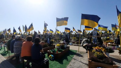 У Хмельницькому відправили панахиду за загиблими воїнами