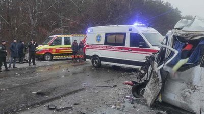ДТП біля Чернігова з 13 загиблими: в лікарні залишається одна пасажирка маршрутки ДТП біля Чернігова з 13 загиблими: в лікарні залишається одна пасажирка маршрутки
