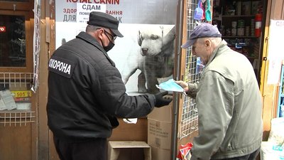 Ринок у центрі Одеси продавжує працювати попри заборону Ринок у центрі Одеси продавжує працювати попри заборону