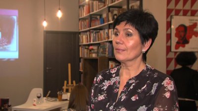 У Центральнiй публічній бiблiотецi Запорiжжя відбувся майстер-клас у техніці Art-Vine У Центральнiй публічній бiблiотецi Запорiжжя відбувся майстер-клас у техніці Art-Vine
