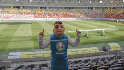 "Ми - люди". УЄФА презентувала гімн перед чемпіонатом Європи з футболу: відео