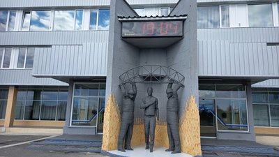 На території Чорнобильської АЕС встановили скульптуру на честь ліквідатора з Полтавщини