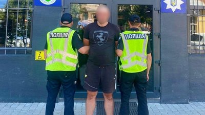 9 та 7,5 млн грн застави: на Закарпатті взяли під варту підозрюваних у переправленні 17 чоловіків через кордон 9 та 7,5 млн грн застави: на Закарпатті взяли під варту підозрюваних у переправленні 17 чоловіків через кордон