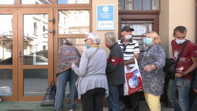 Майже 300 потребуючих щодня годує Франківський Карітас