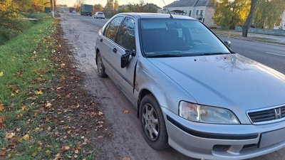 Авто після аварія в Тростянці