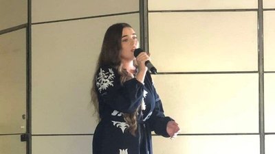 Студенти коледжу, де вчилася тернопільська "Пташка", відвідали поранених бійців